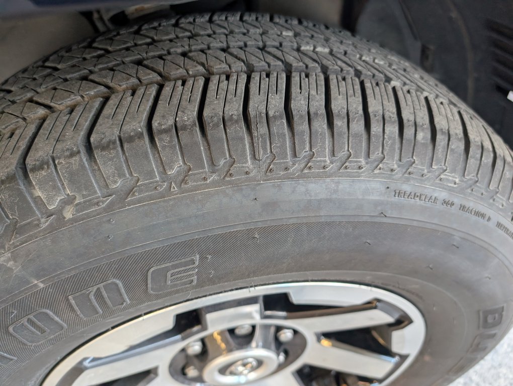 Toyota 4Runner TRD OFF ROAD, 4X4, 2022 à Magog, Québec - 26 - w1024h768px