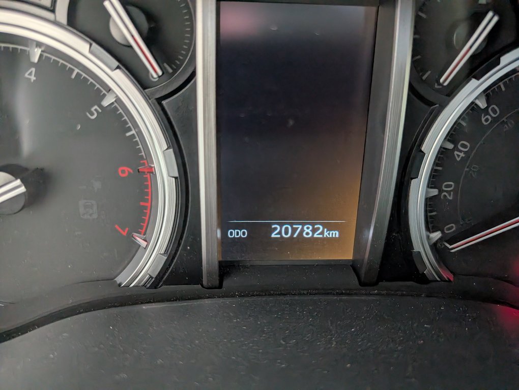 2023 Toyota 4Runner TRD OFF ROAD AWD, in Magog, Quebec - 25 - w1024h768px