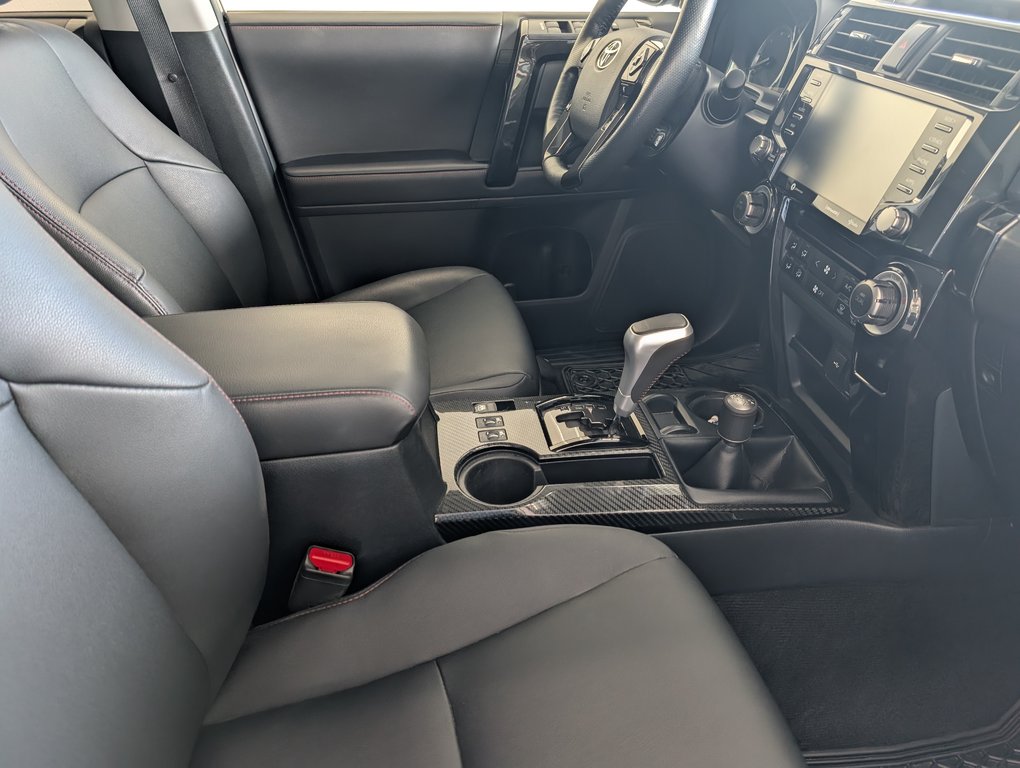 2023 Toyota 4Runner TRD OFF ROAD AWD, in Magog, Quebec - 9 - w1024h768px