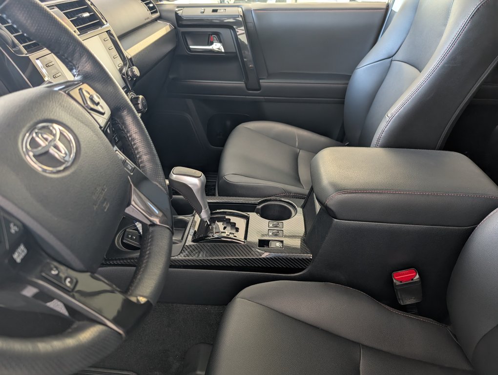 2023 Toyota 4Runner TRD OFF ROAD AWD, in Magog, Quebec - 13 - w1024h768px
