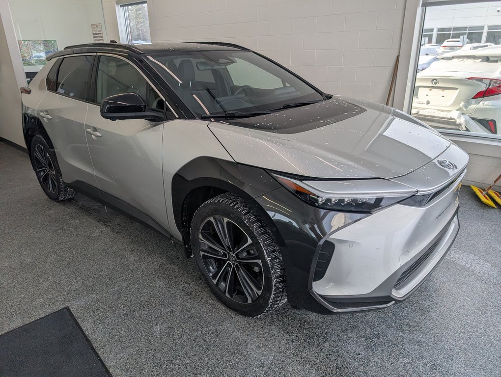Toyota bZ4X XLE AWD TECHNOLOGIE, 2023 à Magog, Québec - 1 - w1024h768px
