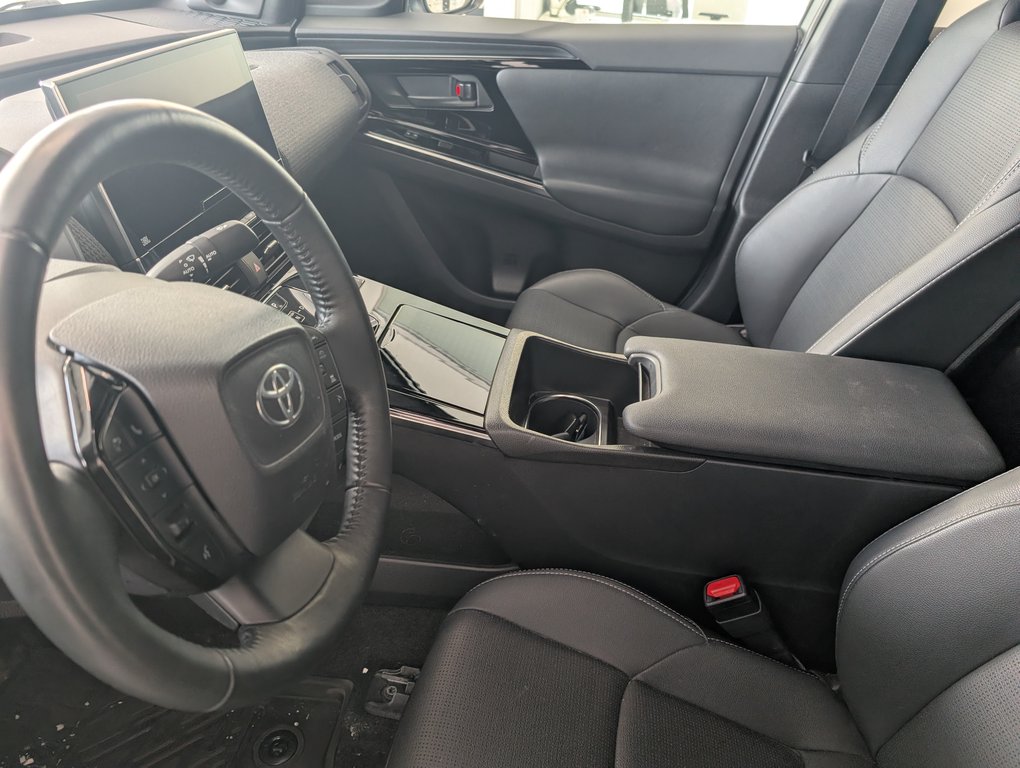 Toyota bZ4X XLE AWD TECHNOLOGIE, 2023 à Magog, Québec - 11 - w1024h768px