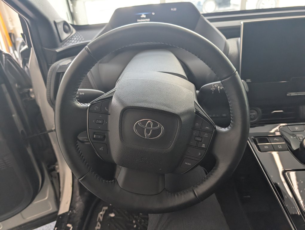 Toyota bZ4X XLE AWD TECHNOLOGIE, 2023 à Magog, Québec - 15 - w1024h768px
