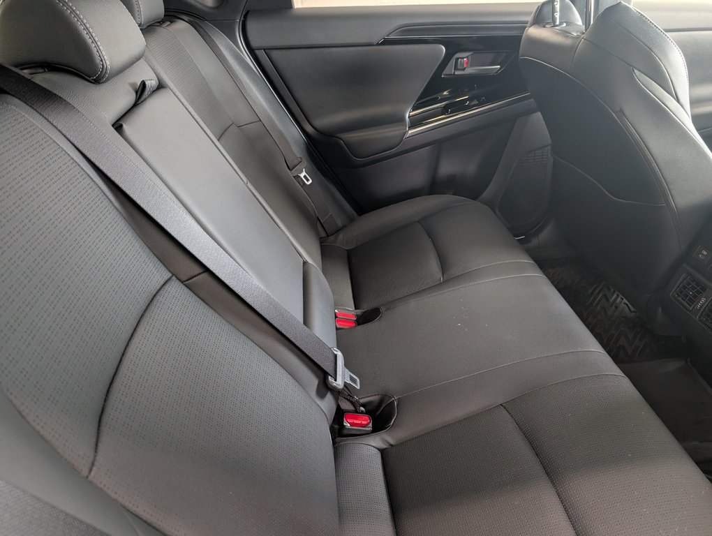 Toyota bZ4X XLE AWD TECHNOLOGIE, 2023 à Magog, Québec - 7 - w1024h768px