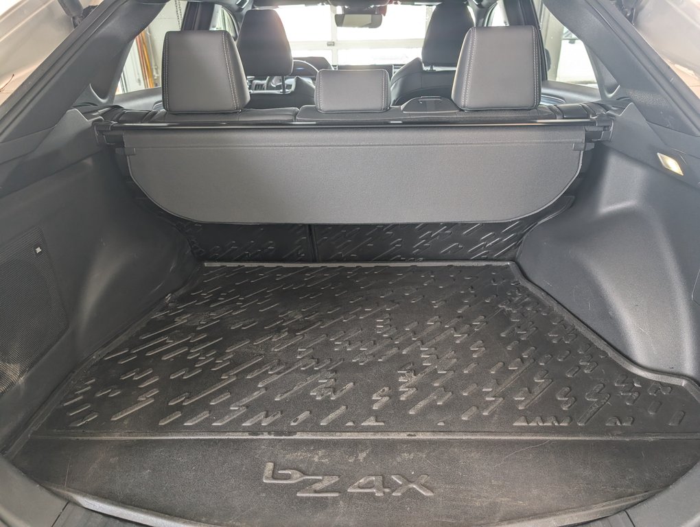 Toyota bZ4X XLE AWD TECHNOLOGIE, 2023 à Magog, Québec - 6 - w1024h768px