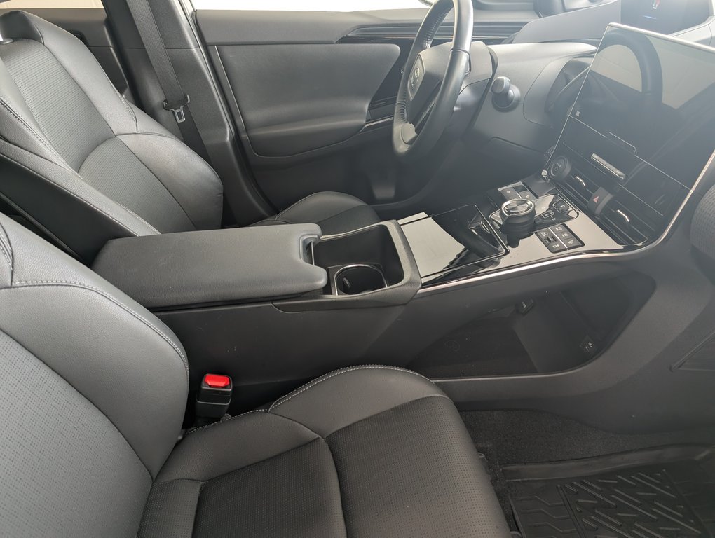 Toyota bZ4X XLE AWD TECHNOLOGIE, 2023 à Magog, Québec - 8 - w1024h768px