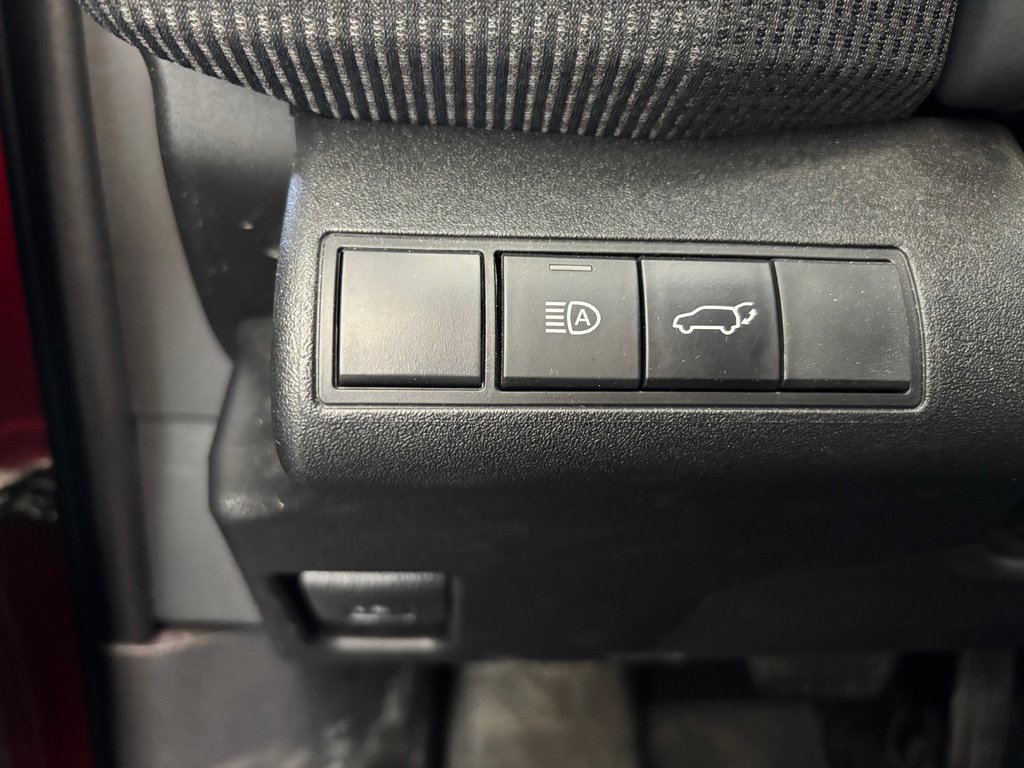 2023 Toyota bZ4X XLE AWD in Magog, Quebec - 18 - w1024h768px