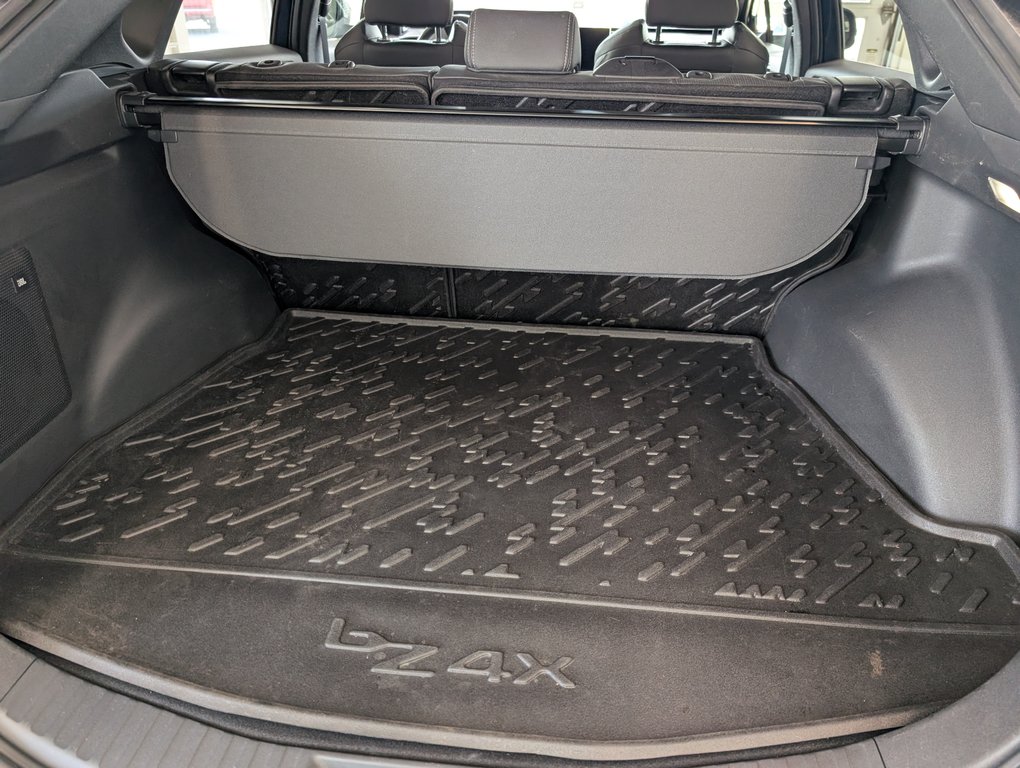 Toyota bZ4X XLE AWD 2023 à Magog, Québec - 6 - w1024h768px