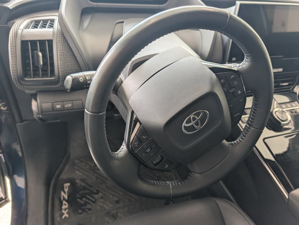 Toyota bZ4X XLE AWD 2023 à Magog, Québec - 12 - w1024h768px
