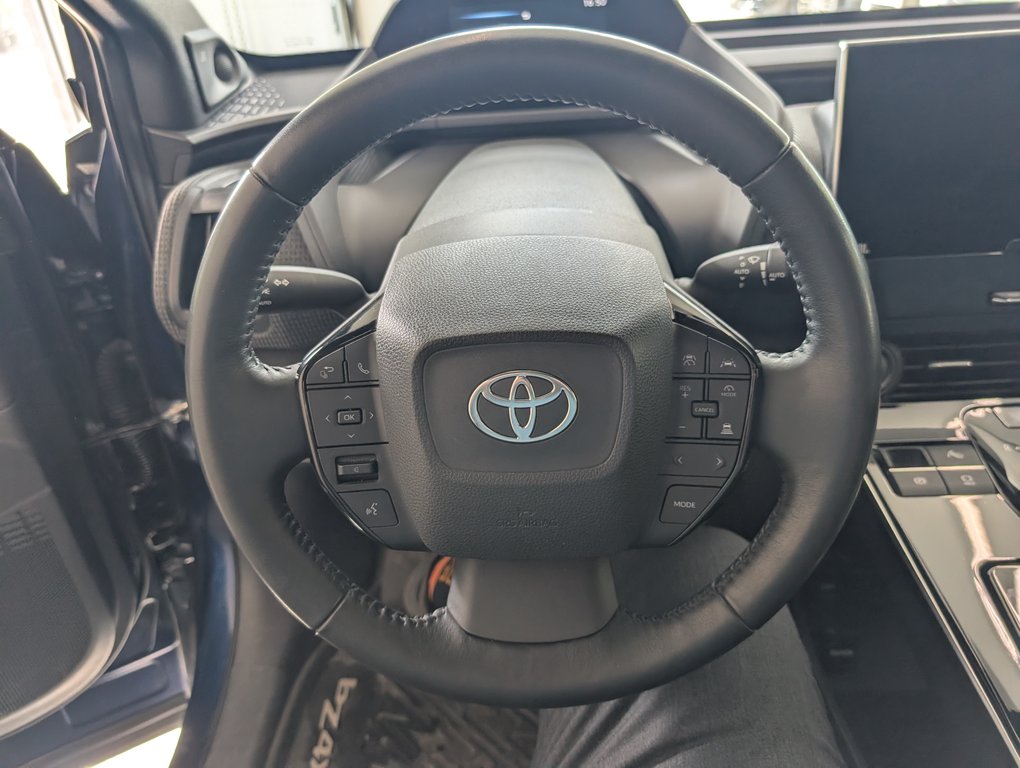 Toyota bZ4X XLE AWD 2023 à Magog, Québec - 15 - w1024h768px