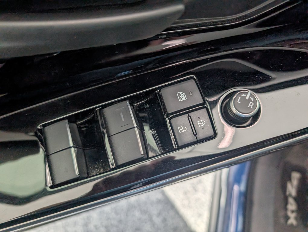 Toyota bZ4X XLE AWD 2023 à Magog, Québec - 14 - w1024h768px