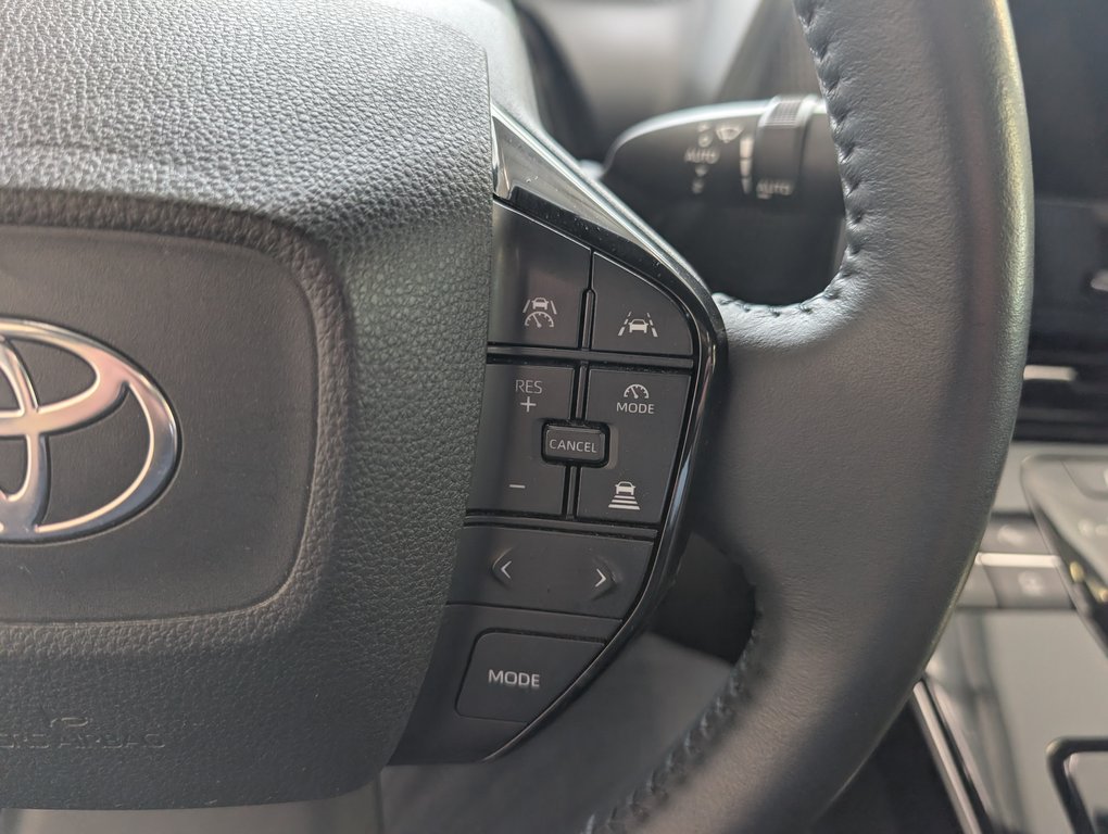 2023 Toyota bZ4X XLE AWD, in Magog, Quebec - 18 - w1024h768px