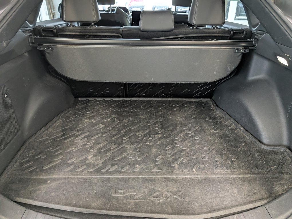 2023 Toyota bZ4X XLE AWD, in Magog, Quebec - 6 - w1024h768px