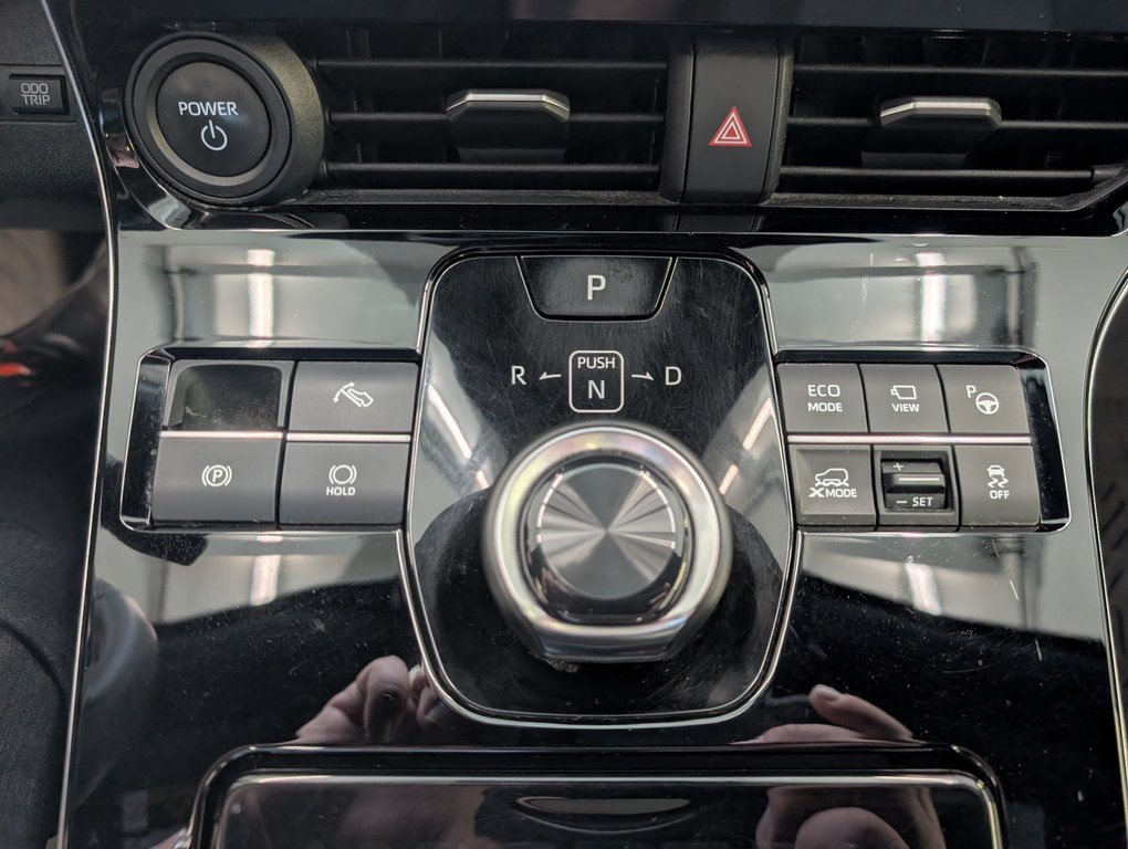 2023 Toyota bZ4X XLE AWD, in Magog, Quebec - 16 - w1024h768px