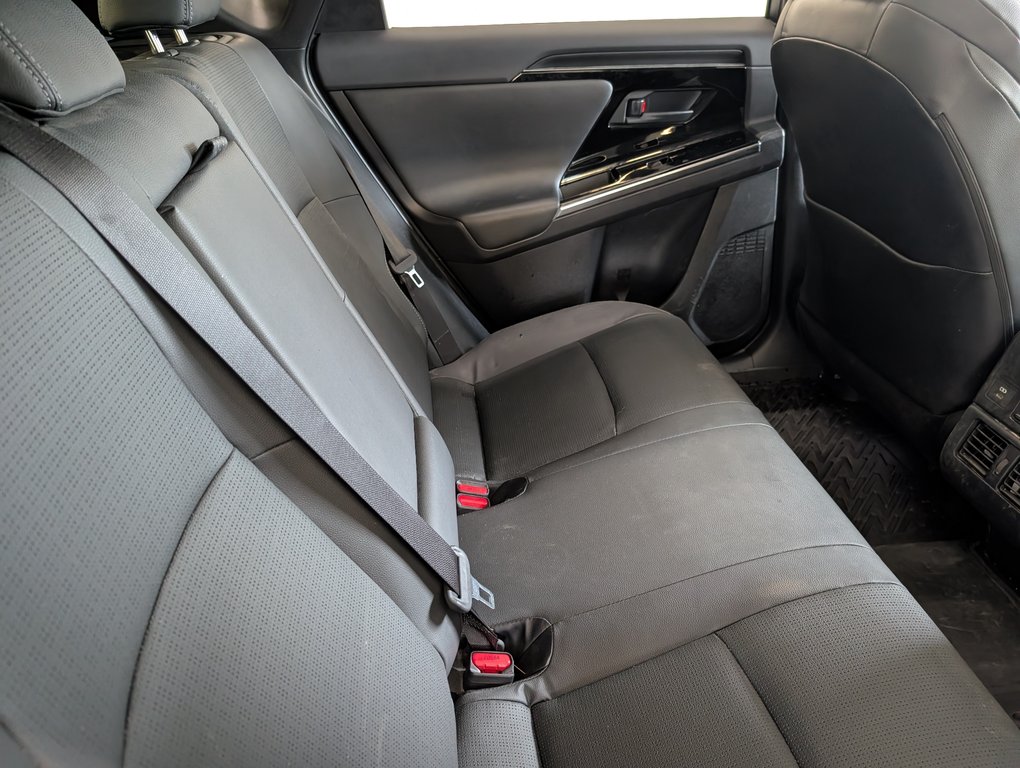 2023 Toyota bZ4X XLE AWD, in Magog, Quebec - 8 - w1024h768px