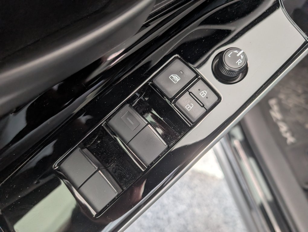 Toyota bZ4X LE 2024 à Magog, Québec - 13 - w1024h768px