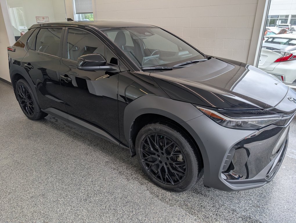 2024 Toyota bZ4X LE in Magog, Quebec - 1 - w1024h768px