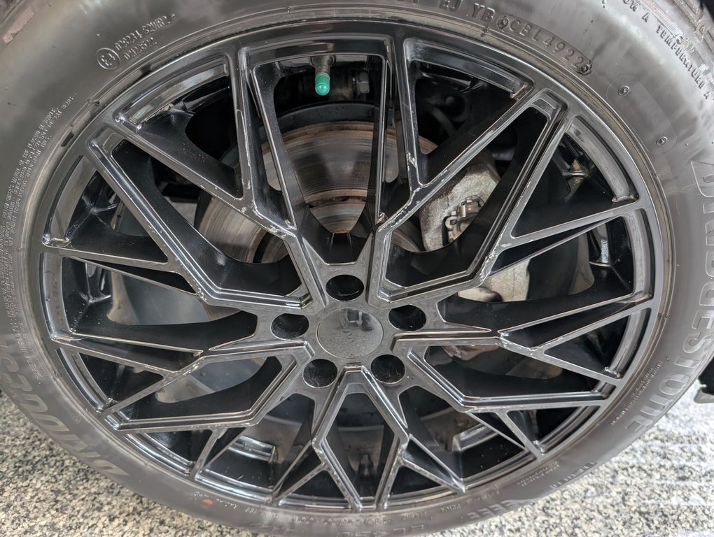 2024 Toyota bZ4X LE in Magog, Quebec - 20 - w1024h768px