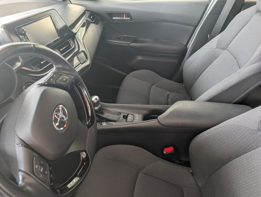 Toyota C-HR  2018 à Magog, Québec - 11 - w1024h768px