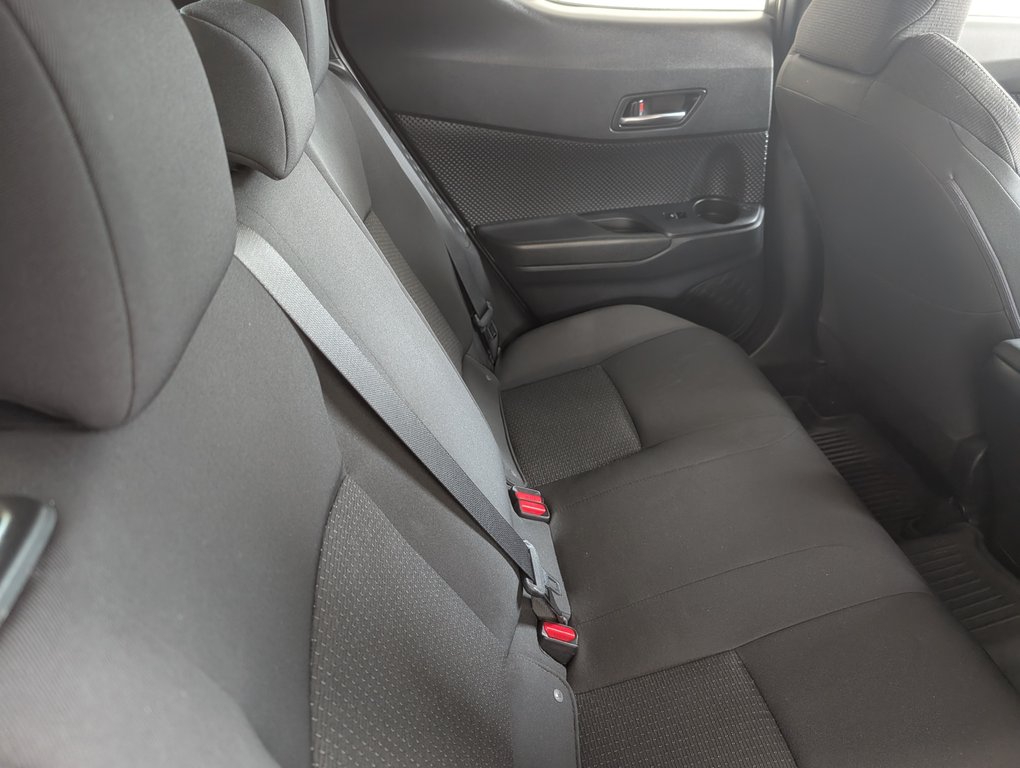 Toyota C-HR  2018 à Magog, Québec - 7 - w1024h768px