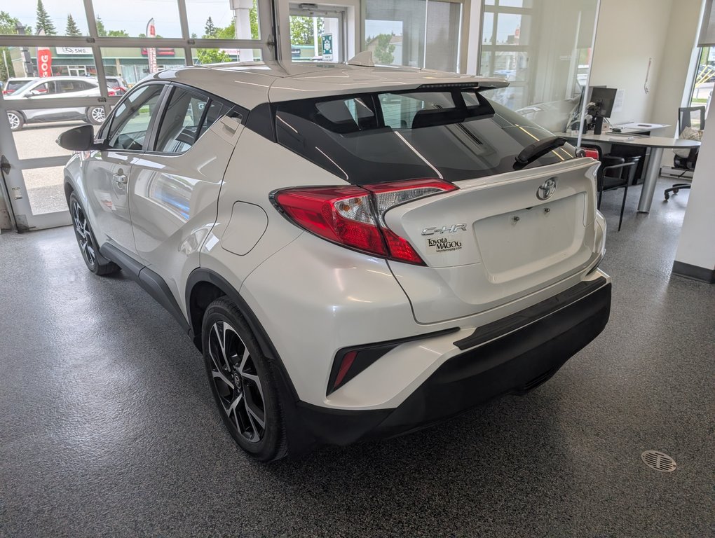 Toyota C-HR  2018 à Magog, Québec - 4 - w1024h768px