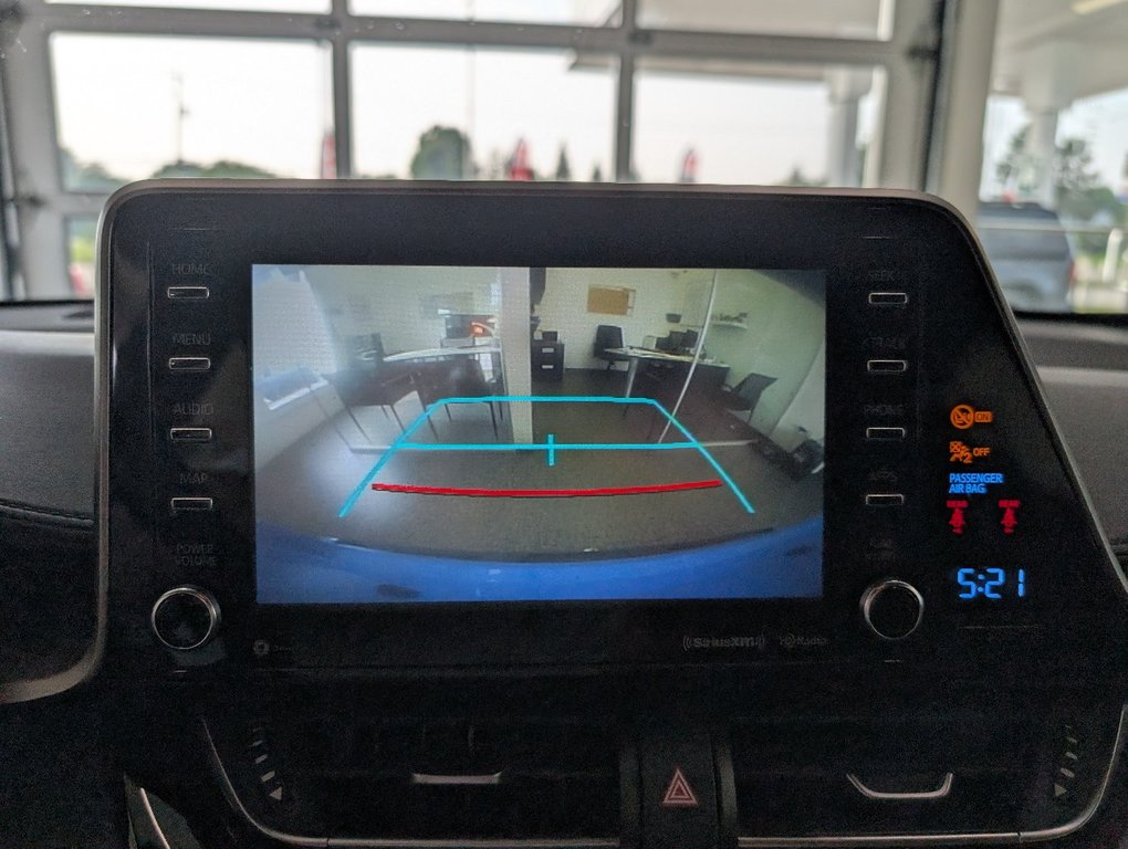 2019 Toyota C-HR XLE PREMIUM in Magog, Quebec - 21 - w1024h768px