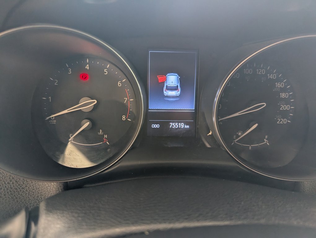 2020 Toyota C-HR LE FWD in Magog, Quebec - 19 - w1024h768px