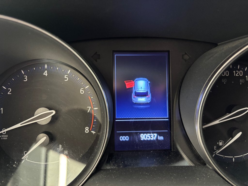 2020 Toyota C-HR LE in Magog, Quebec - 21 - w1024h768px