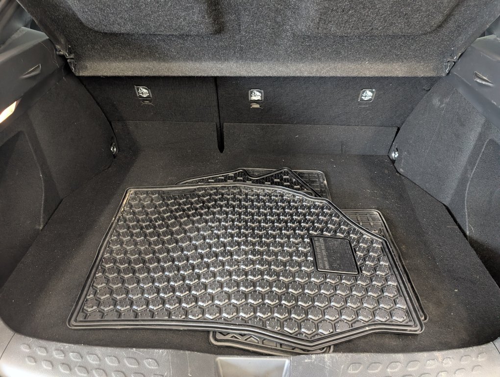 Toyota C-HR LIMITED, CUIR, A/C, 2020 à Magog, Québec - 6 - w1024h768px