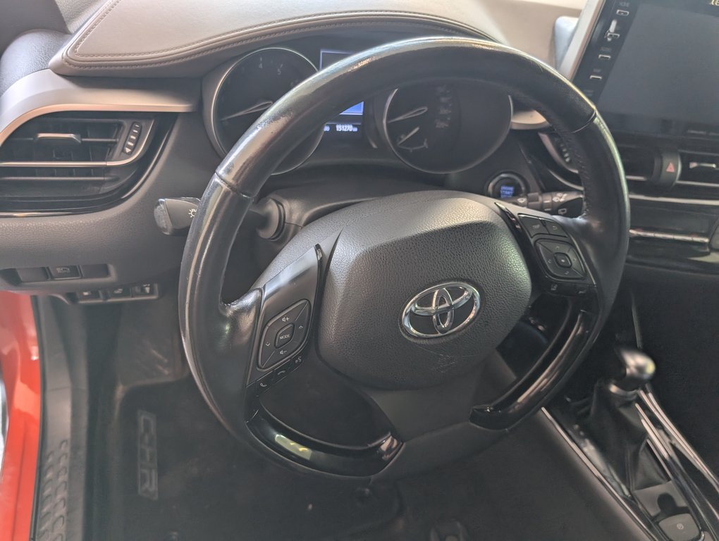 Toyota C-HR LIMITED, CUIR, A/C, 2020 à Magog, Québec - 12 - w1024h768px
