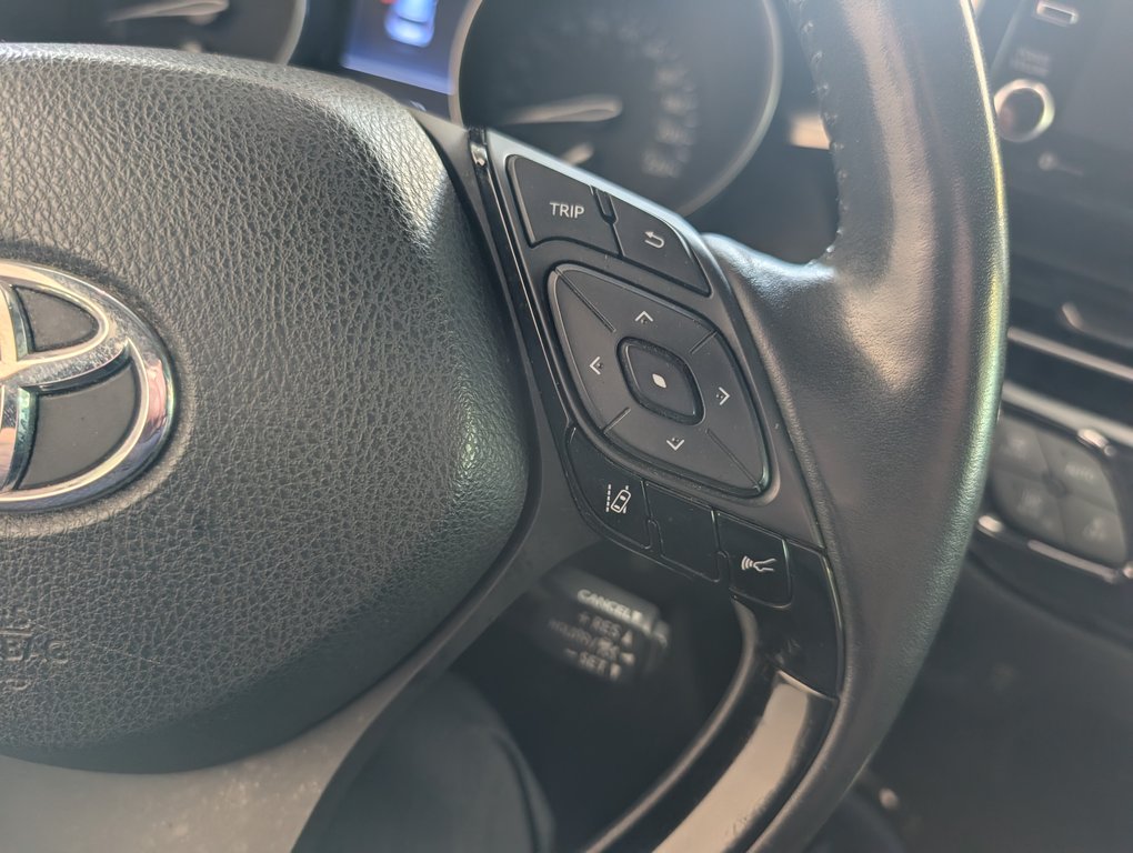 Toyota C-HR LIMITED, CUIR, A/C, 2020 à Magog, Québec - 19 - w1024h768px