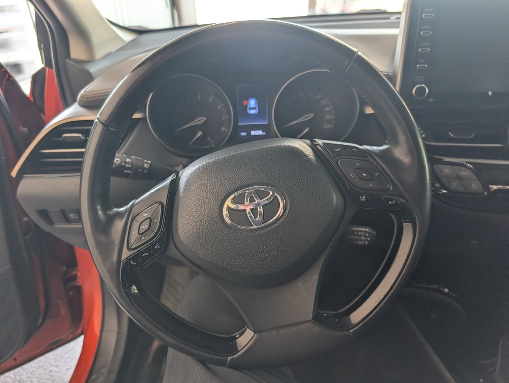 Toyota C-HR LIMITED, CUIR, A/C, 2020 à Magog, Québec - 15 - w1024h768px