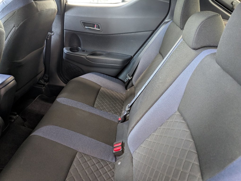 2021 Toyota C-HR XLE PREMIUM, A/C, in Magog, Quebec - 11 - w1024h768px