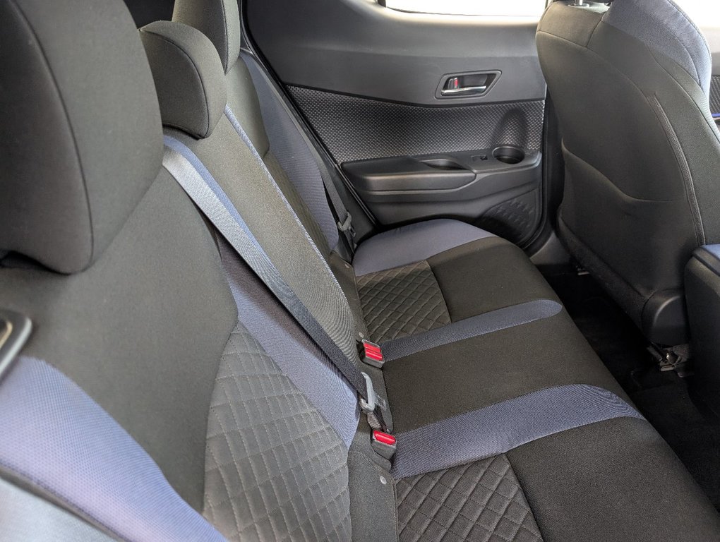2021 Toyota C-HR XLE PREMIUM, A/C, in Magog, Quebec - 8 - w1024h768px