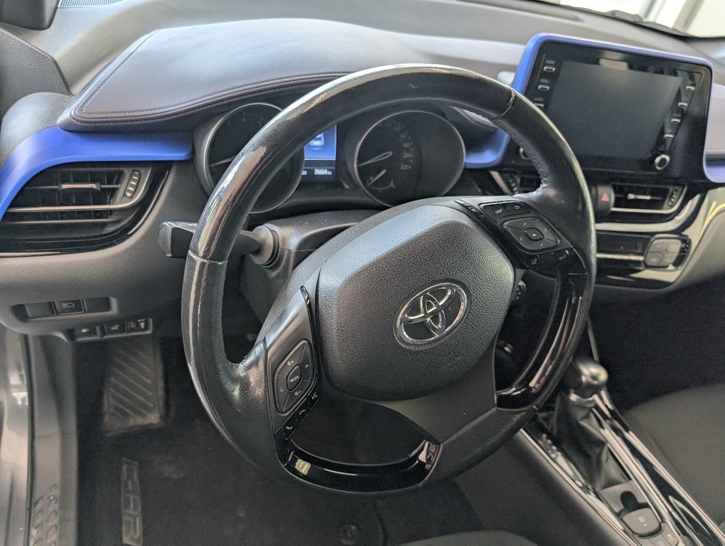 2021 Toyota C-HR XLE PREMIUM, A/C, in Magog, Quebec - 13 - w1024h768px