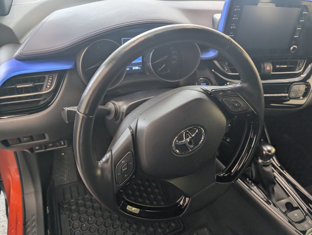 Toyota C-HR XLE PREMIUM, 2021 à Magog, Québec - 12 - w1024h768px