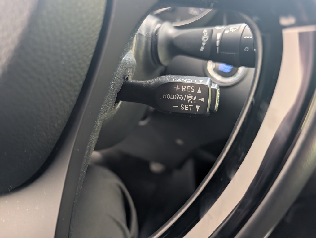 Toyota C-HR XLE PREMIUM, 2021 à Magog, Québec - 20 - w1024h768px