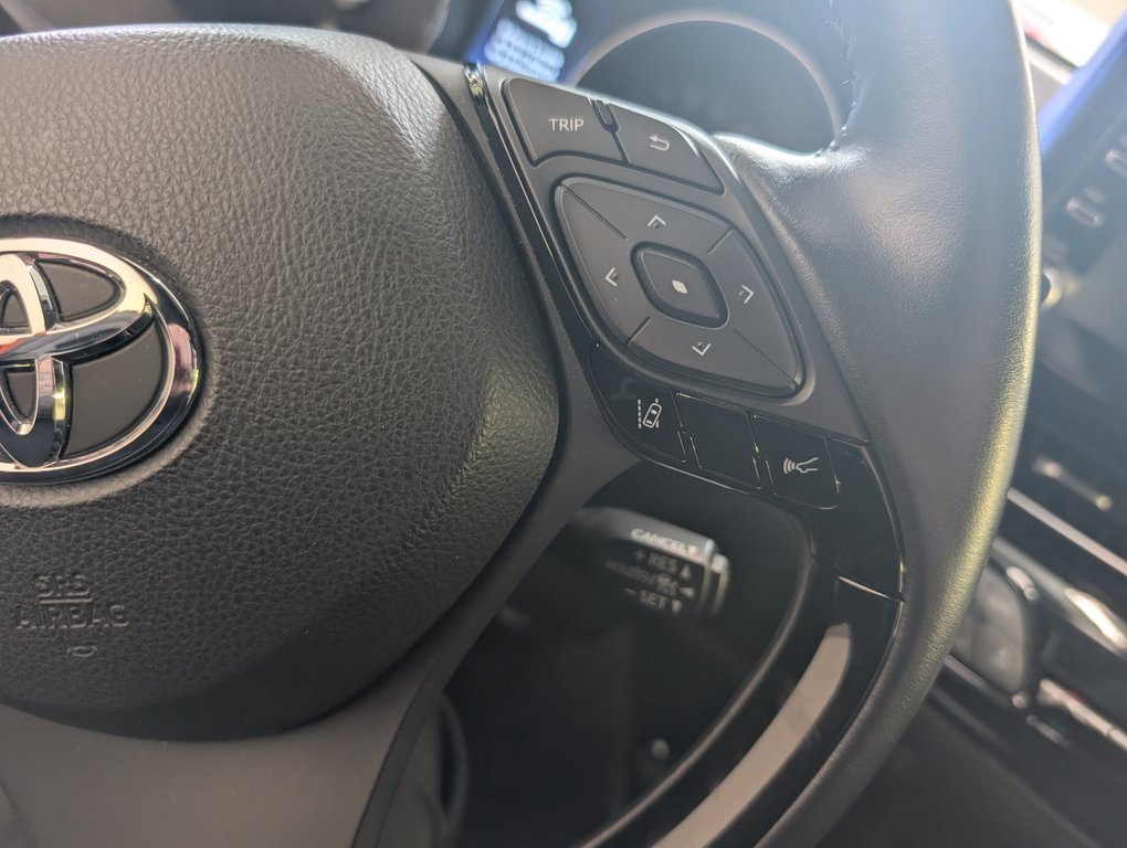 Toyota C-HR XLE PREMIUM, 2021 à Magog, Québec - 19 - w1024h768px
