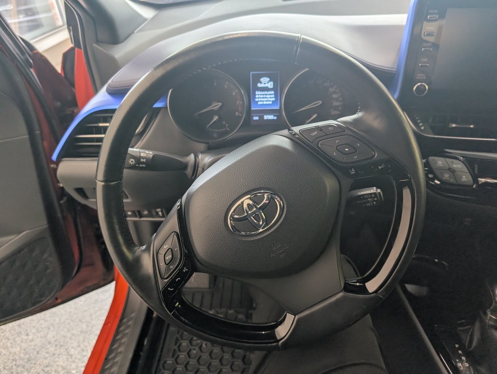 Toyota C-HR XLE PREMIUM, 2021 à Magog, Québec - 15 - w1024h768px