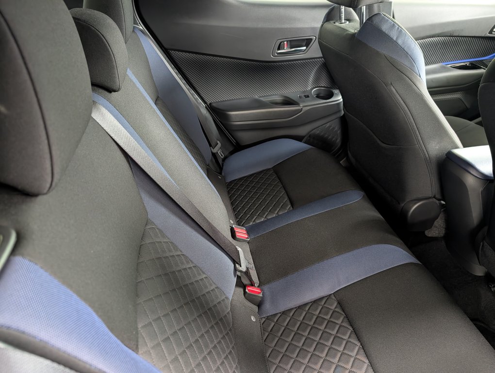 Toyota C-HR  2021 à Magog, Québec - 8 - w1024h768px