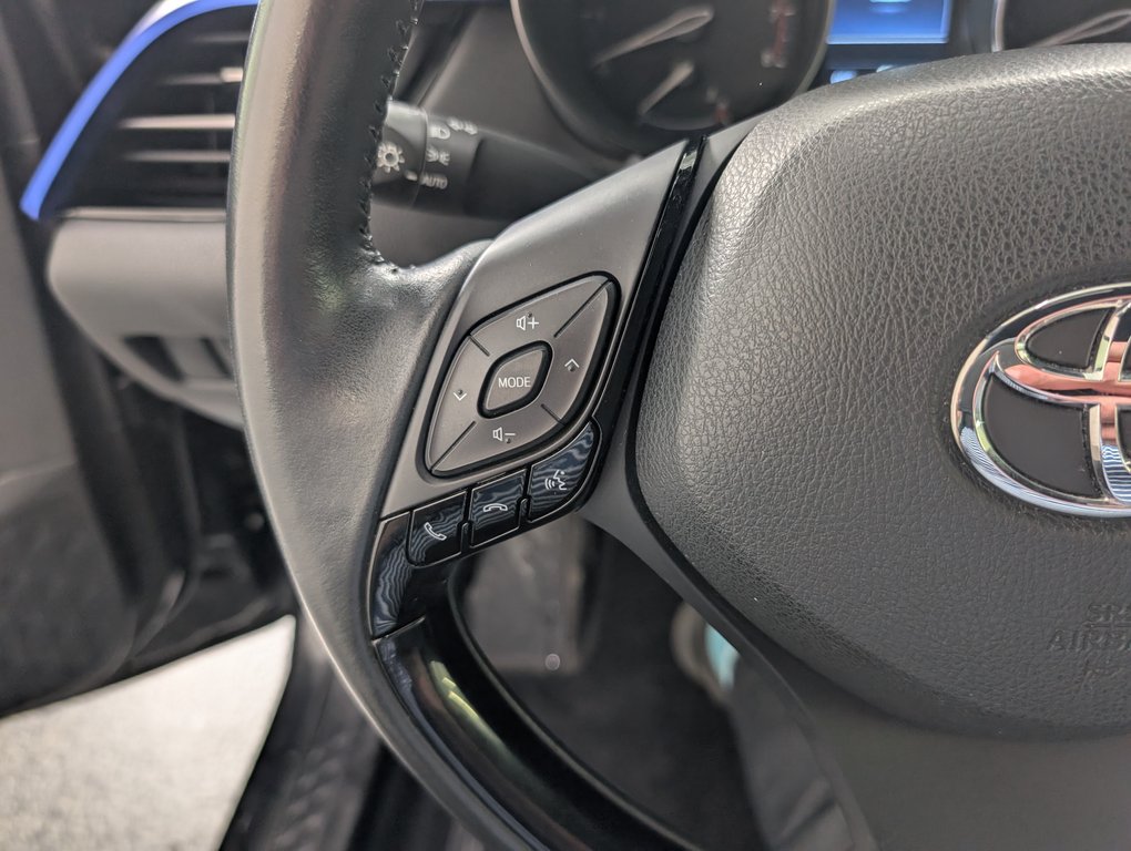 Toyota C-HR  2021 à Magog, Québec - 18 - w1024h768px