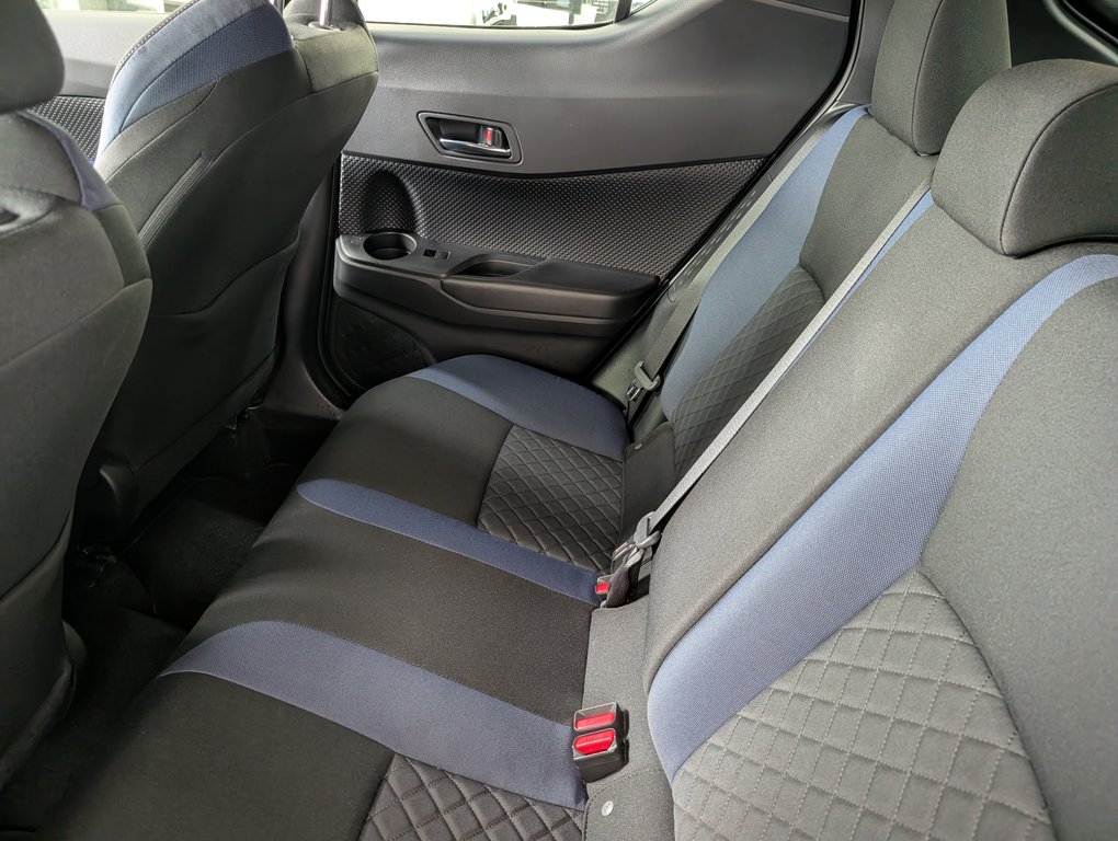Toyota C-HR  2021 à Magog, Québec - 10 - w1024h768px