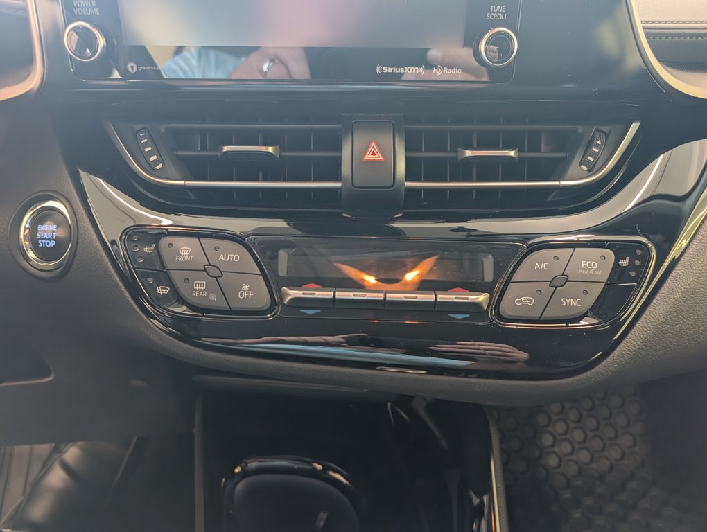 2022 Toyota C-HR Limited FWD, GARANTIE JUSQU EN 2026, in Magog, Quebec - 17 - w1024h768px