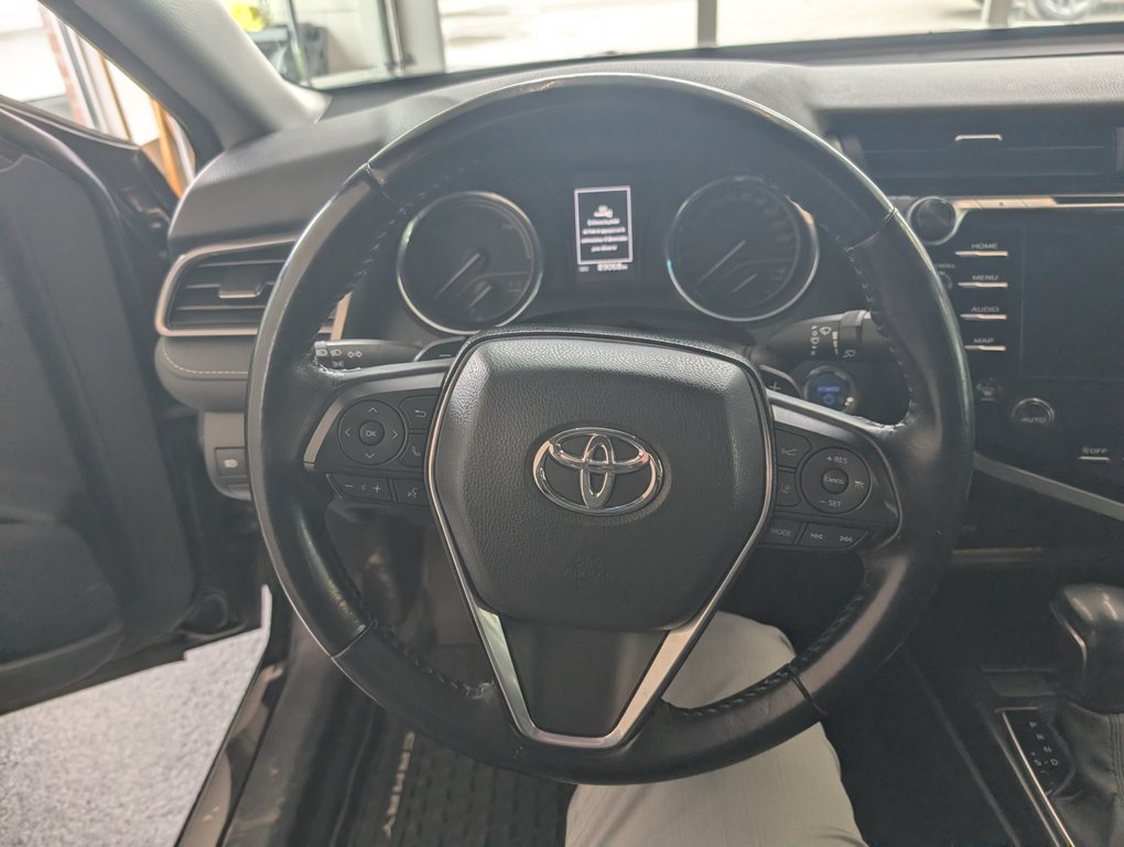 Toyota Camry Hybrid SE 2020 à Magog, Québec - 14 - w1024h768px