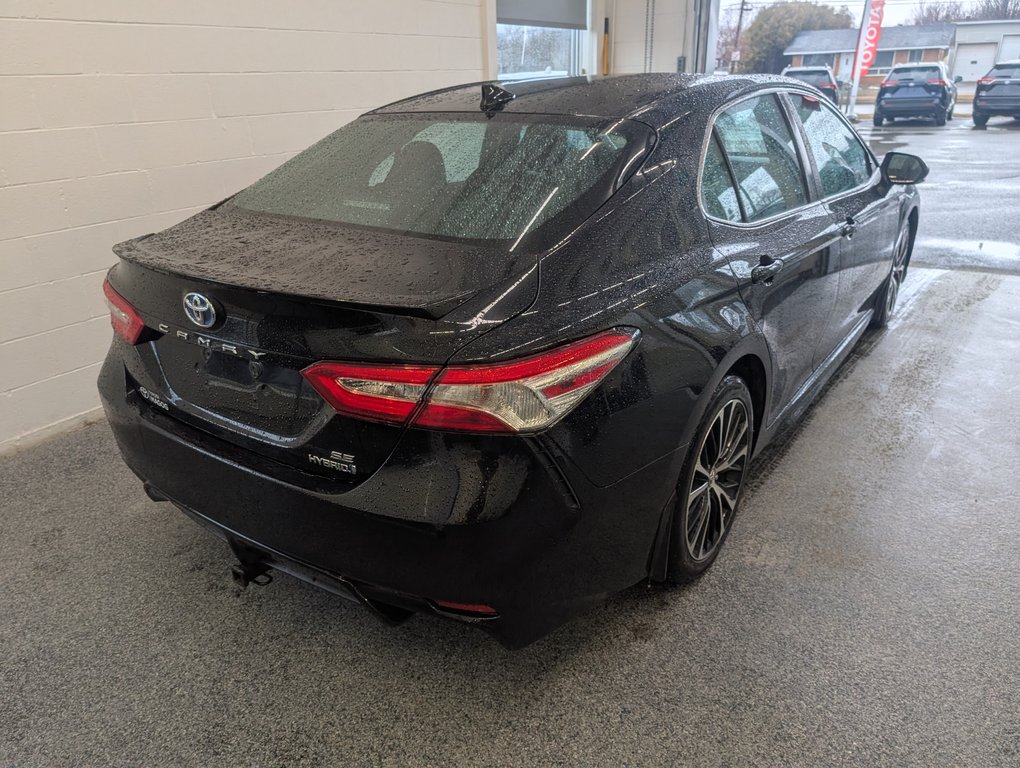 2020 Toyota Camry Hybrid SE in Magog, Quebec - 3 - w1024h768px