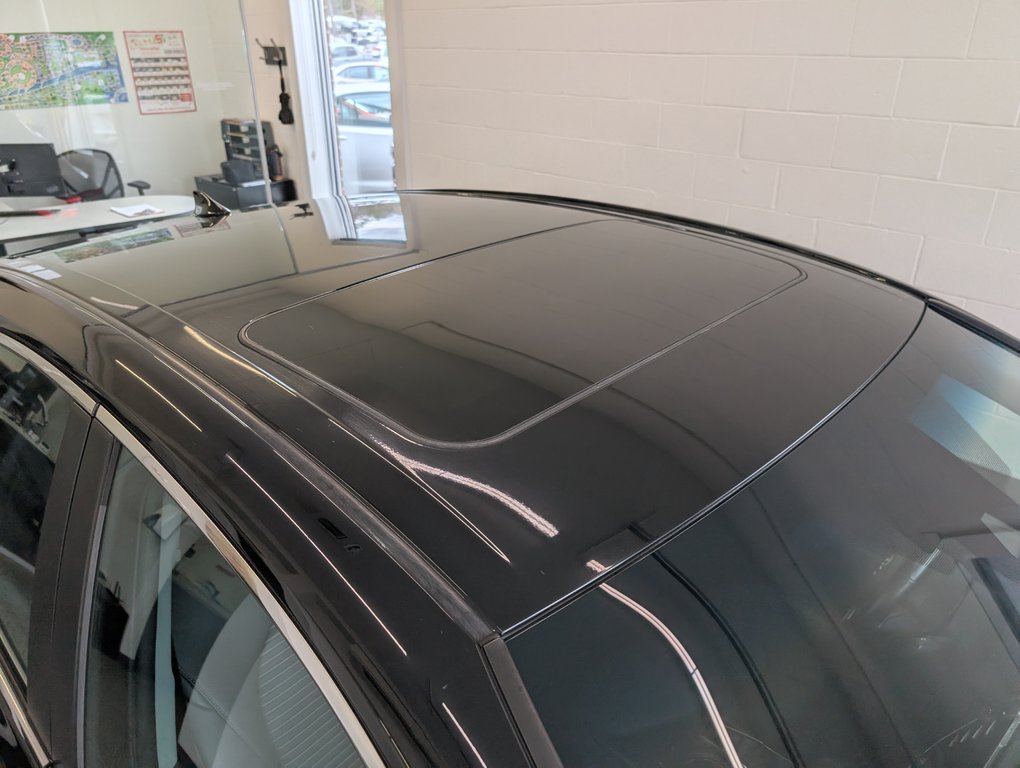 Toyota Camry Hybrid SE 2020 à Magog, Québec - 23 - w1024h768px