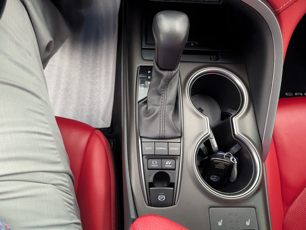 2021 Toyota Camry Hybrid XSE, CUIR ROUGE, in Magog, Quebec - 19 - w1024h768px