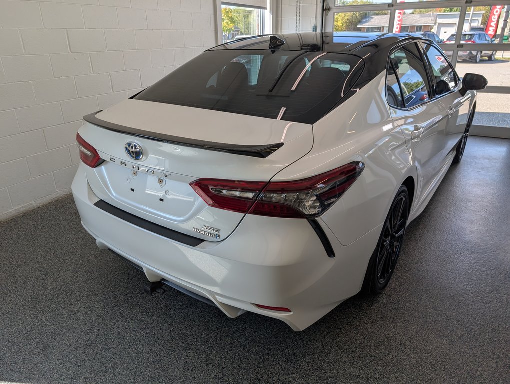2021 Toyota Camry Hybrid XSE, CUIR ROUGE, in Magog, Quebec - 3 - w1024h768px