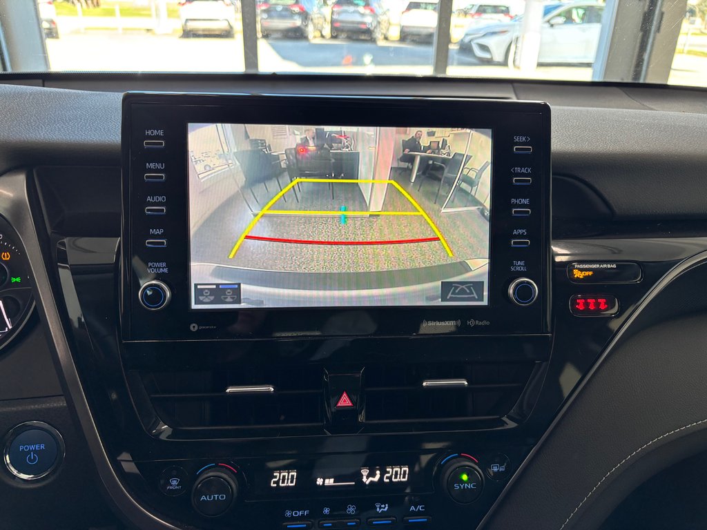 2022 Toyota Camry Hybrid SE in Magog, Quebec - 14 - w1024h768px