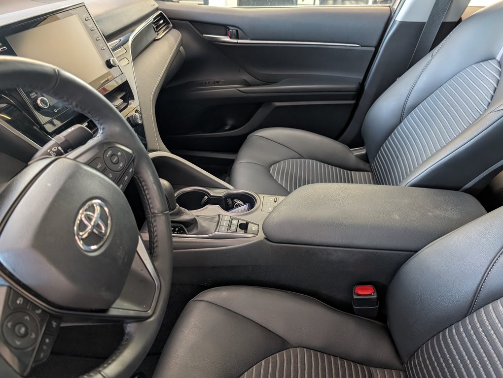 2023 Toyota Camry Hybrid SE, GARANTIE JUSQU EN 2027, in Magog, Quebec - 12 - w1024h768px